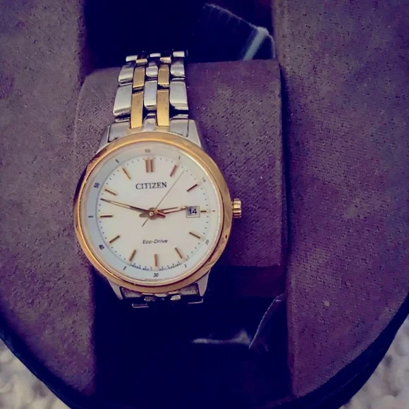 Women’s CITIZEN ECO two tone watch new in BOX with all accessories. Citizen Eco-Drive Corso Two Tone Black Dial w/Date  main image 4